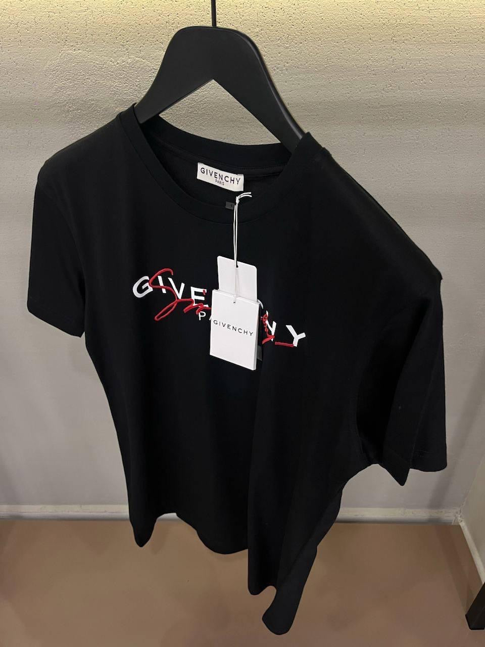 Givenchy T-shirt